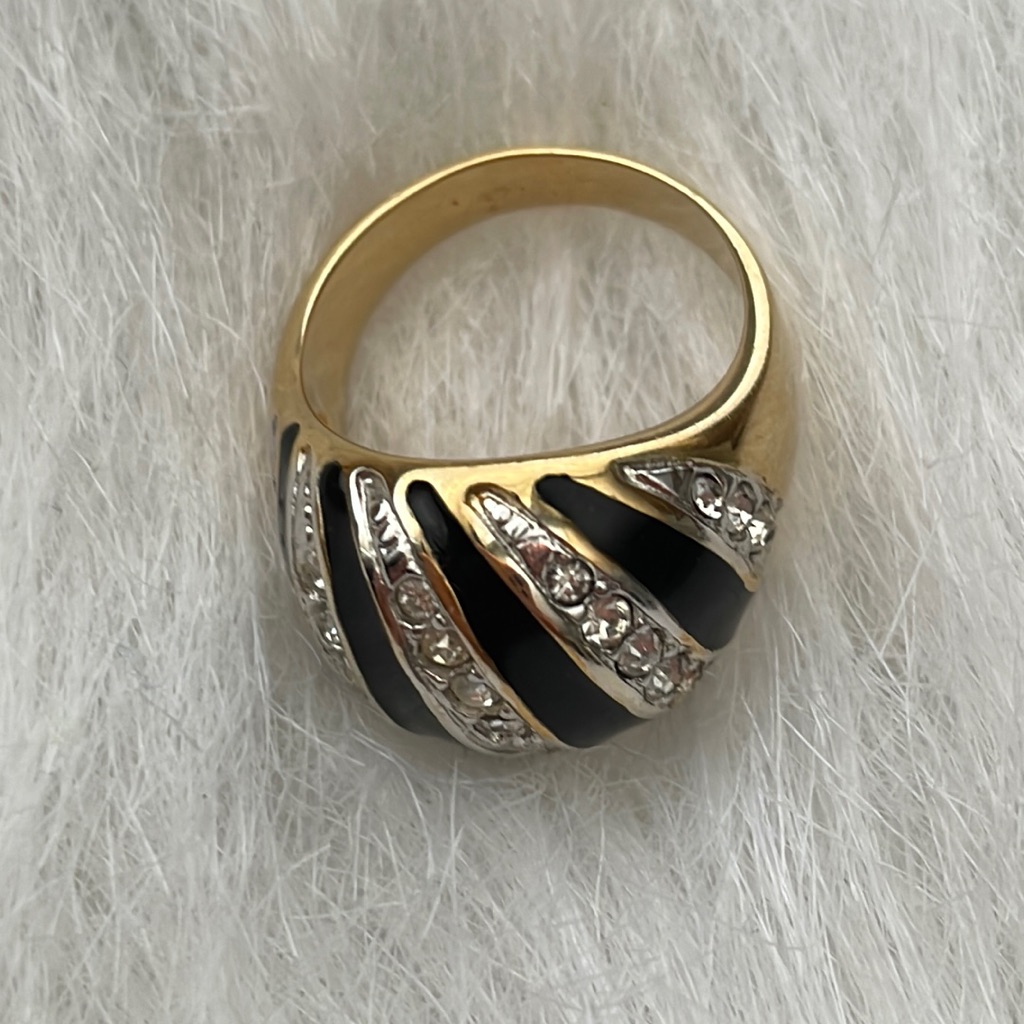 18 Kt Ge Ring